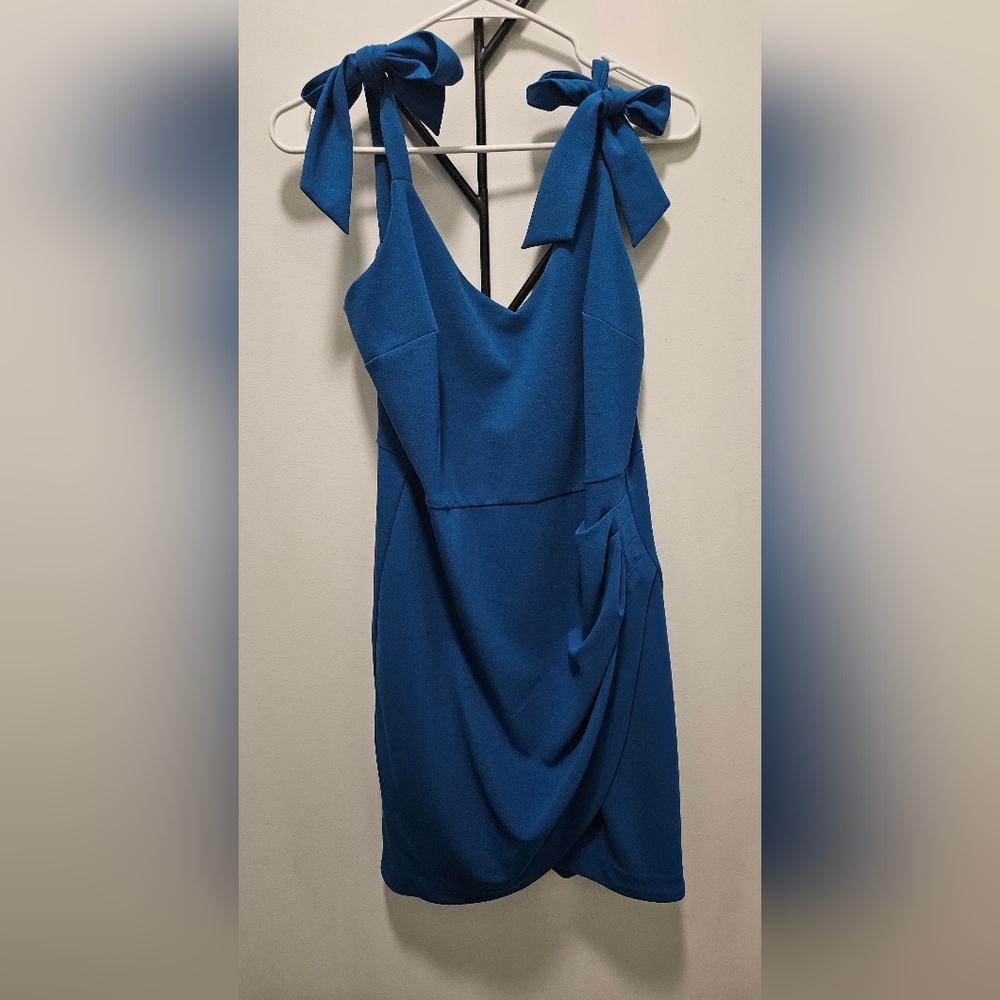 Betsey Johnson blue cocktail dress size 8